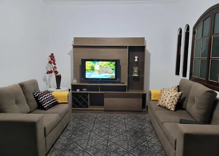 Casa Grande Para Familia E Amigos
